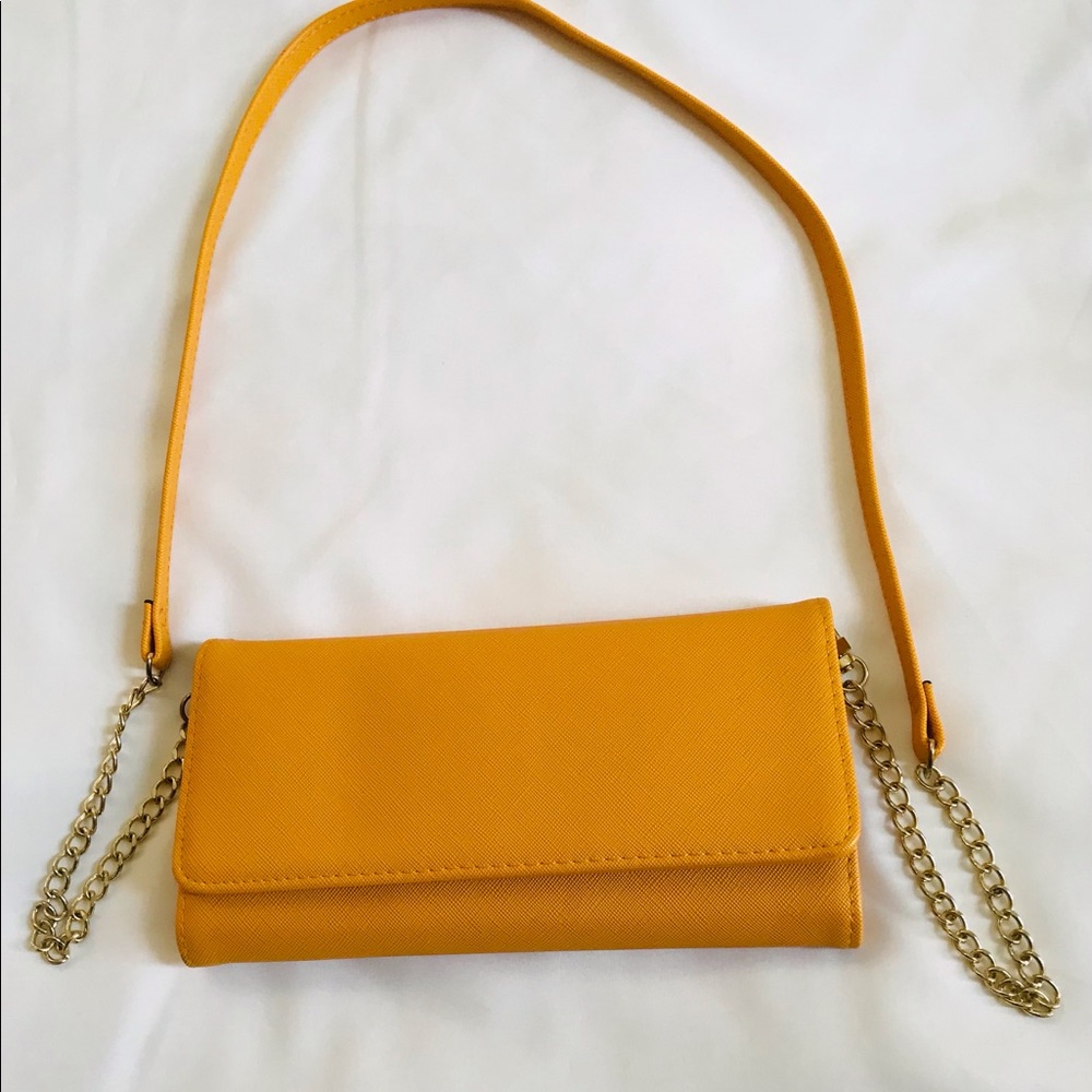 Cross Body Shopping Ease Wallet. $12.